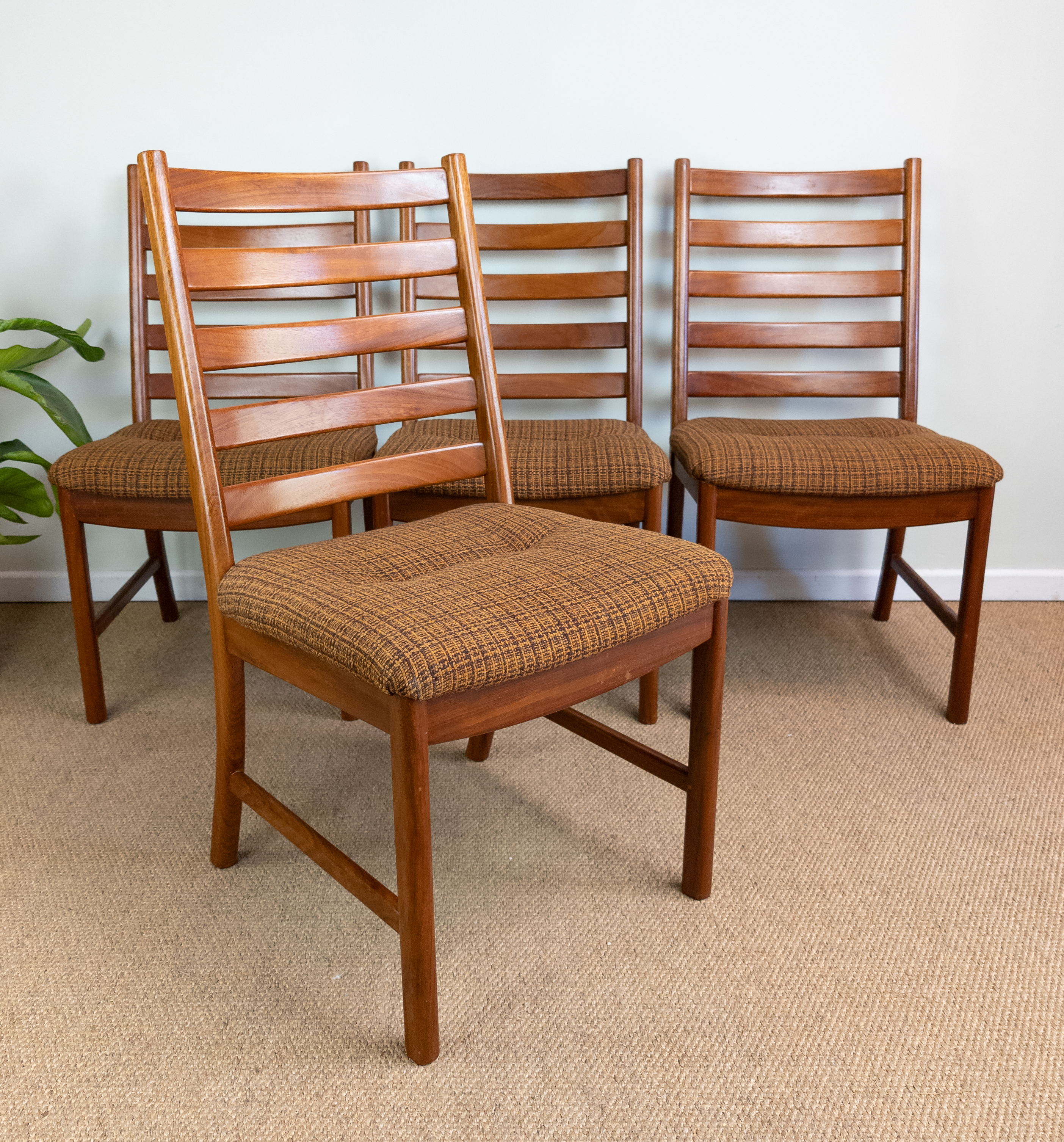 Vintage Mid-Century Danish Teak Set of 4 JS-S Large Ladder Back Dining Chairs