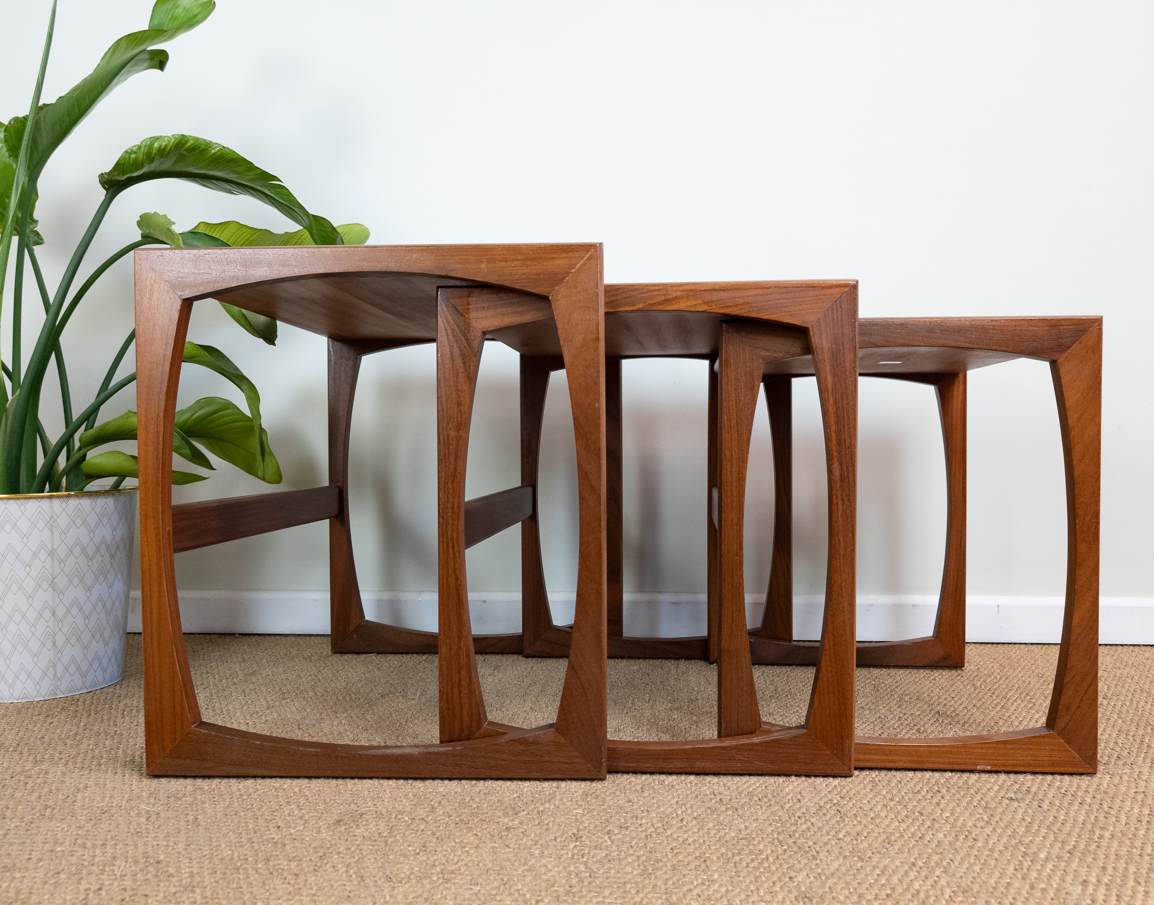 Refinished Vintage Mid-Century G-plan Quadrille Teak Nest of Coffee Side Tables